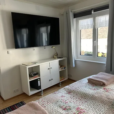 Rosalie Im Suedburgenland - Kirchfidisch, Hauptstrasse 10 * Stossing