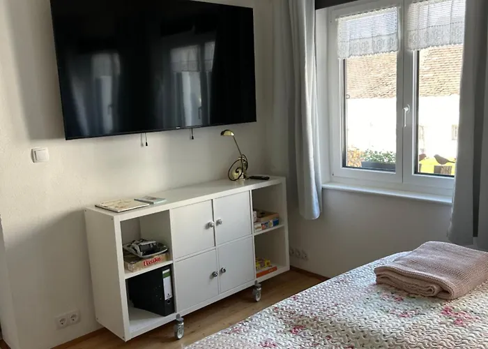 Rosalie Im Suedburgenland - Kirchfidisch, Hauptstrasse 10 * Stossing